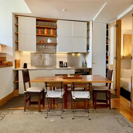 Sunny In Town With Terrace