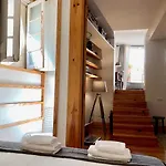 아파트 Sunny In Town With Terrace *