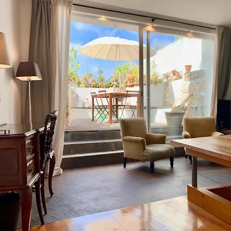 Sunny In Town With Terrace *